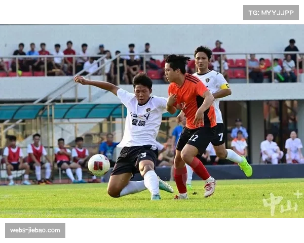 业余联赛与英超合作，草根足球设施升级